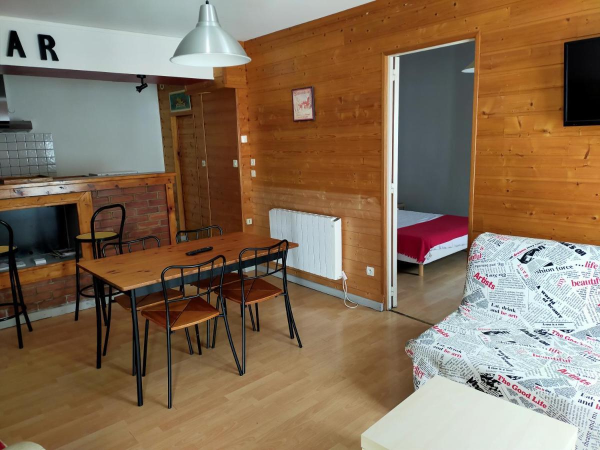 Agreable Appartement De 48 M² En Rdc Ла Бурбул Екстериор снимка
