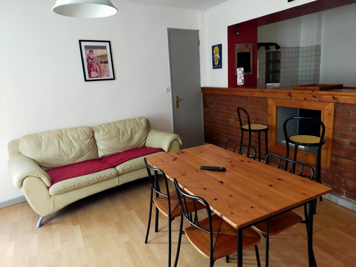 Agreable Appartement De 48 M² En Rdc Ла Бурбул Екстериор снимка